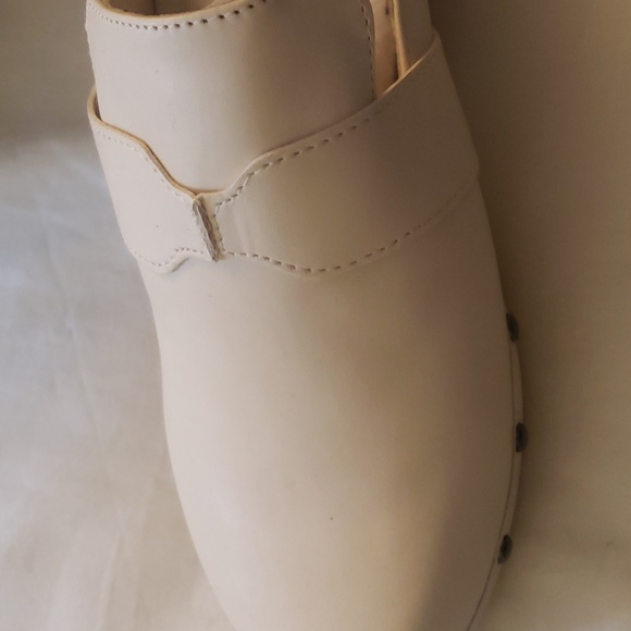 Clogs by MIA - Picture 4 of 5